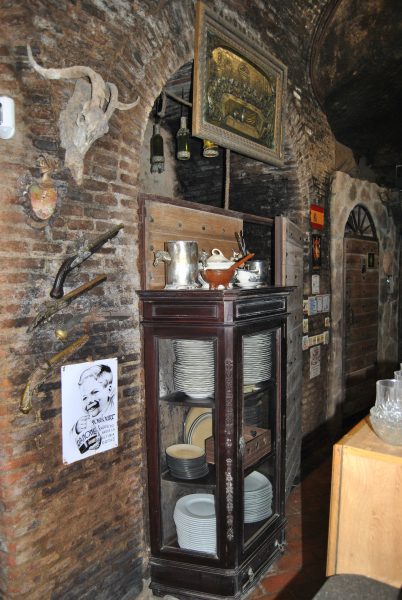 La Cueva - Espacios Pasillo