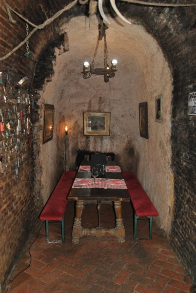 La Cueva - Mesa Cuevera 02