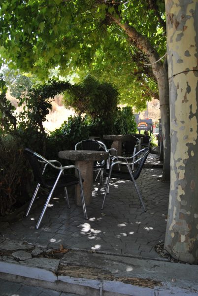 La Cueva - Mesa Terraza Exterior 01