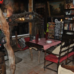 La Cueva - Mesa Terraza Interior 03