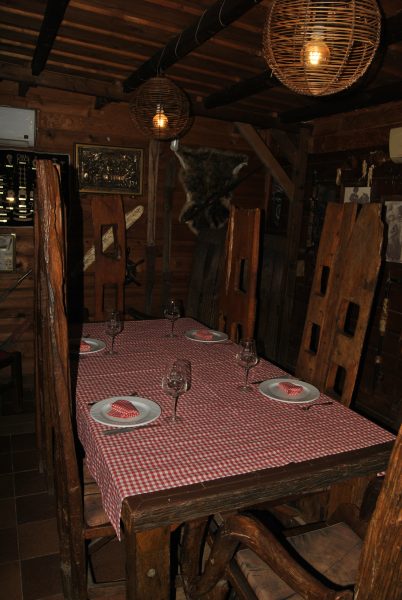 La Cueva - Mesa VIP 02